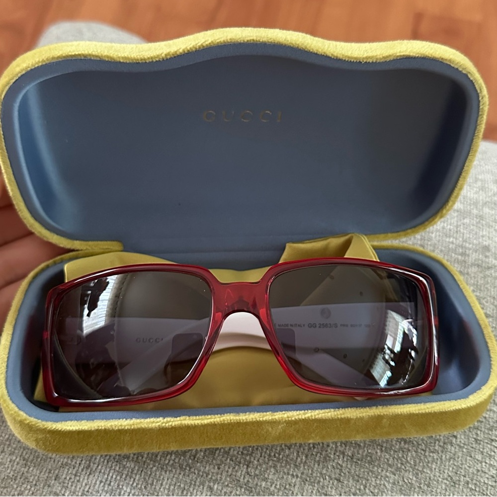 GUCCI Acetate Web Sunglasses 1013/S in Red - Picture 7 of 9